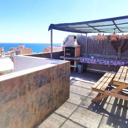 Claire Seaview & Beach-Apartment Montgat Bagian luar foto