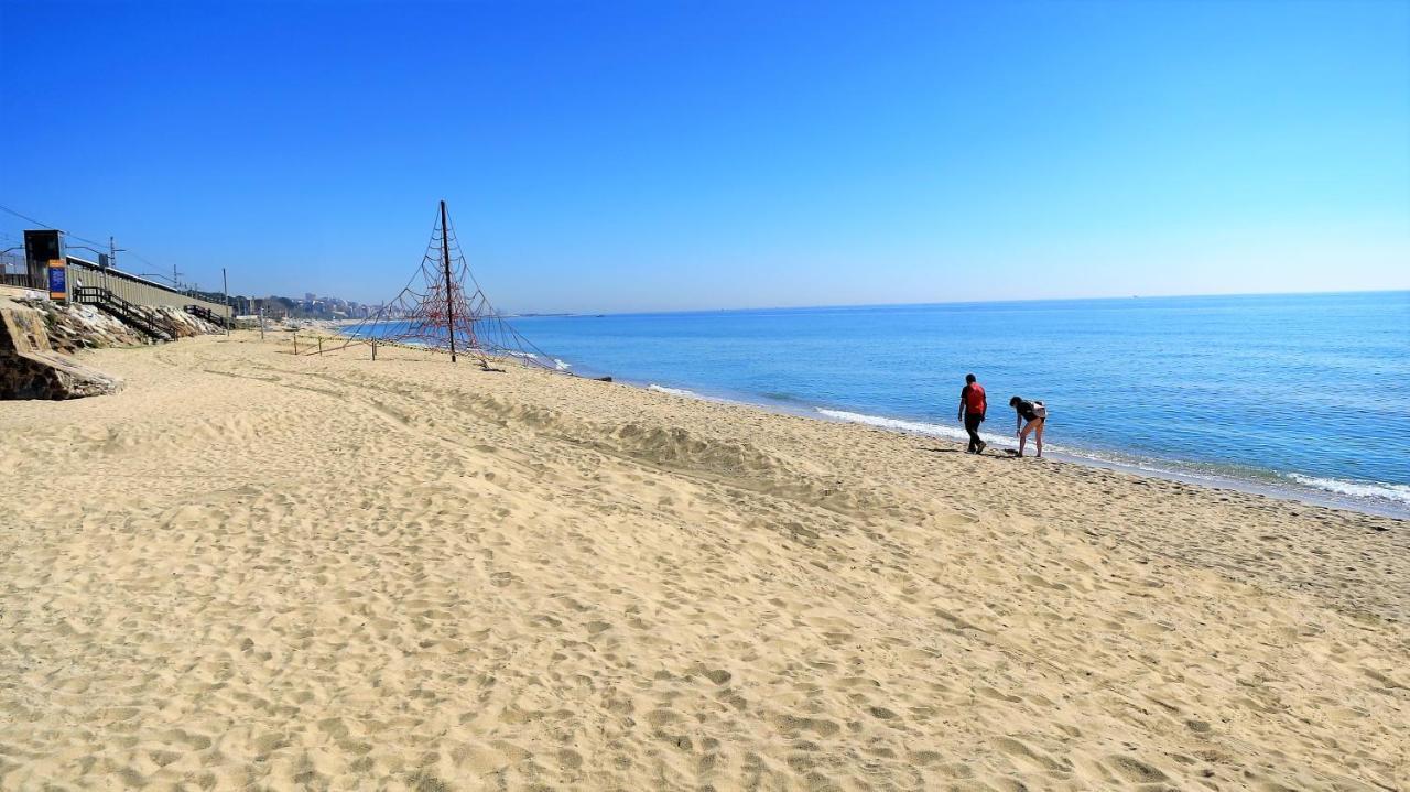 Claire Seaview & Beach-Apartment Montgat Bagian luar foto