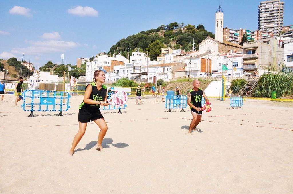 Claire Seaview & Beach-Apartment Montgat Bagian luar foto