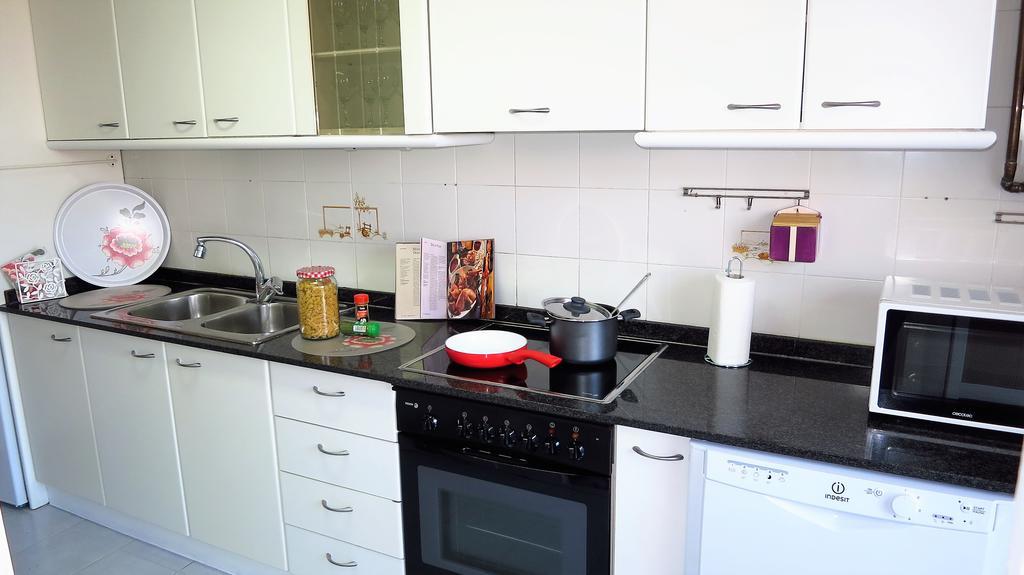 Claire Seaview & Beach-Apartment Montgat Bagian luar foto