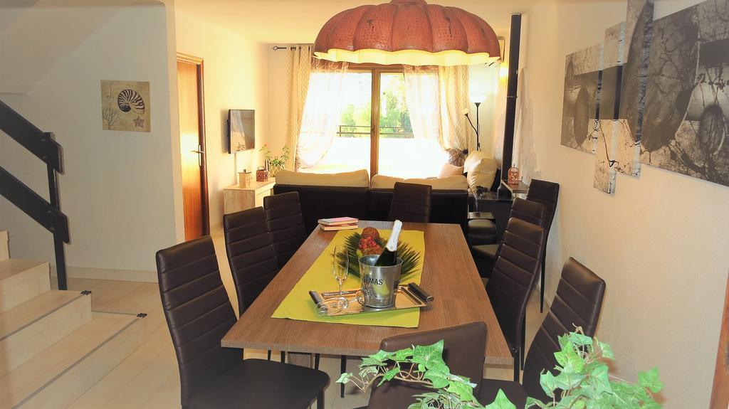 Claire Seaview & Beach-Apartment Montgat Bagian luar foto