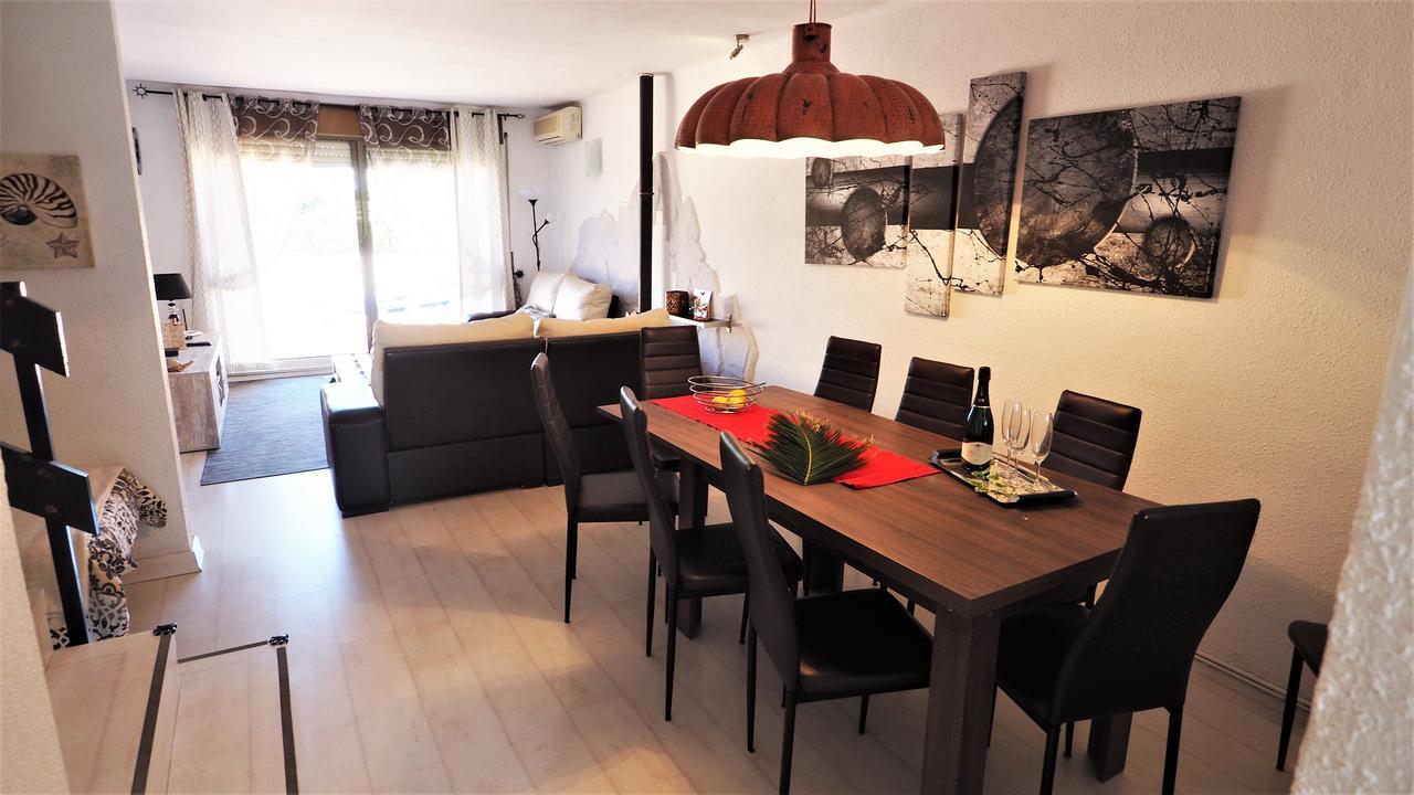 Claire Seaview & Beach-Apartment Montgat Bagian luar foto