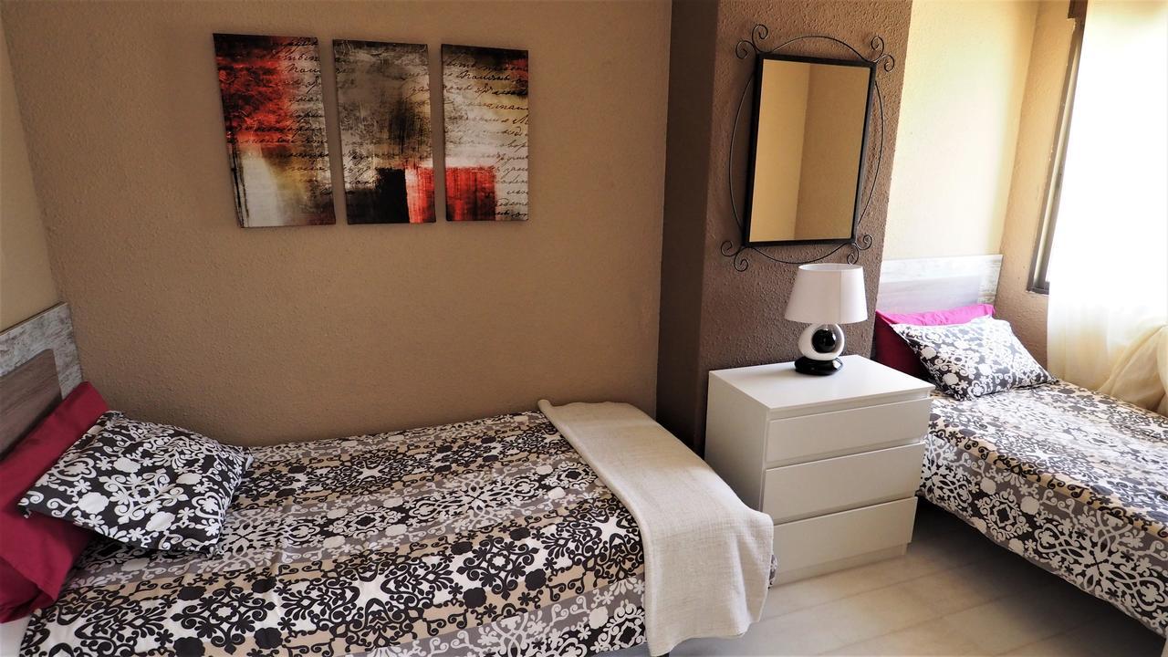 Claire Seaview & Beach-Apartment Montgat Bagian luar foto